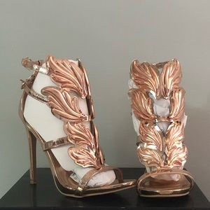 Rose gold Windsor high heels